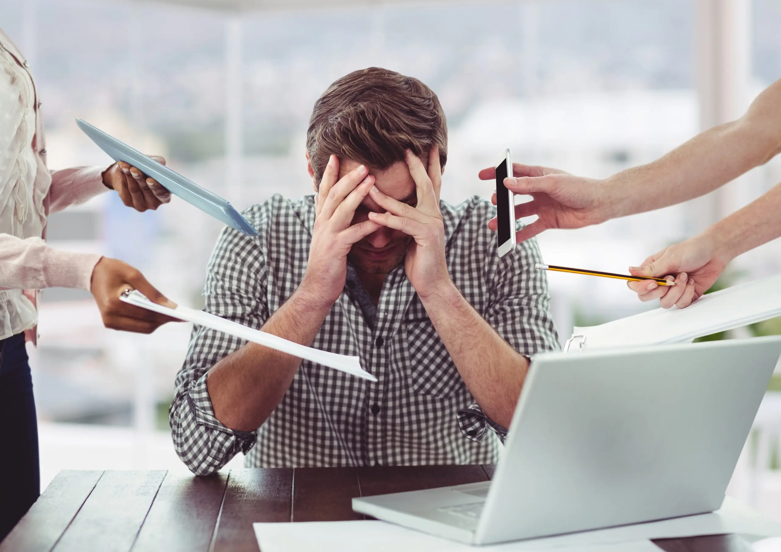 Burnout: quando o trabalho adoece a mente: sintomas e caminhos para a recuperação